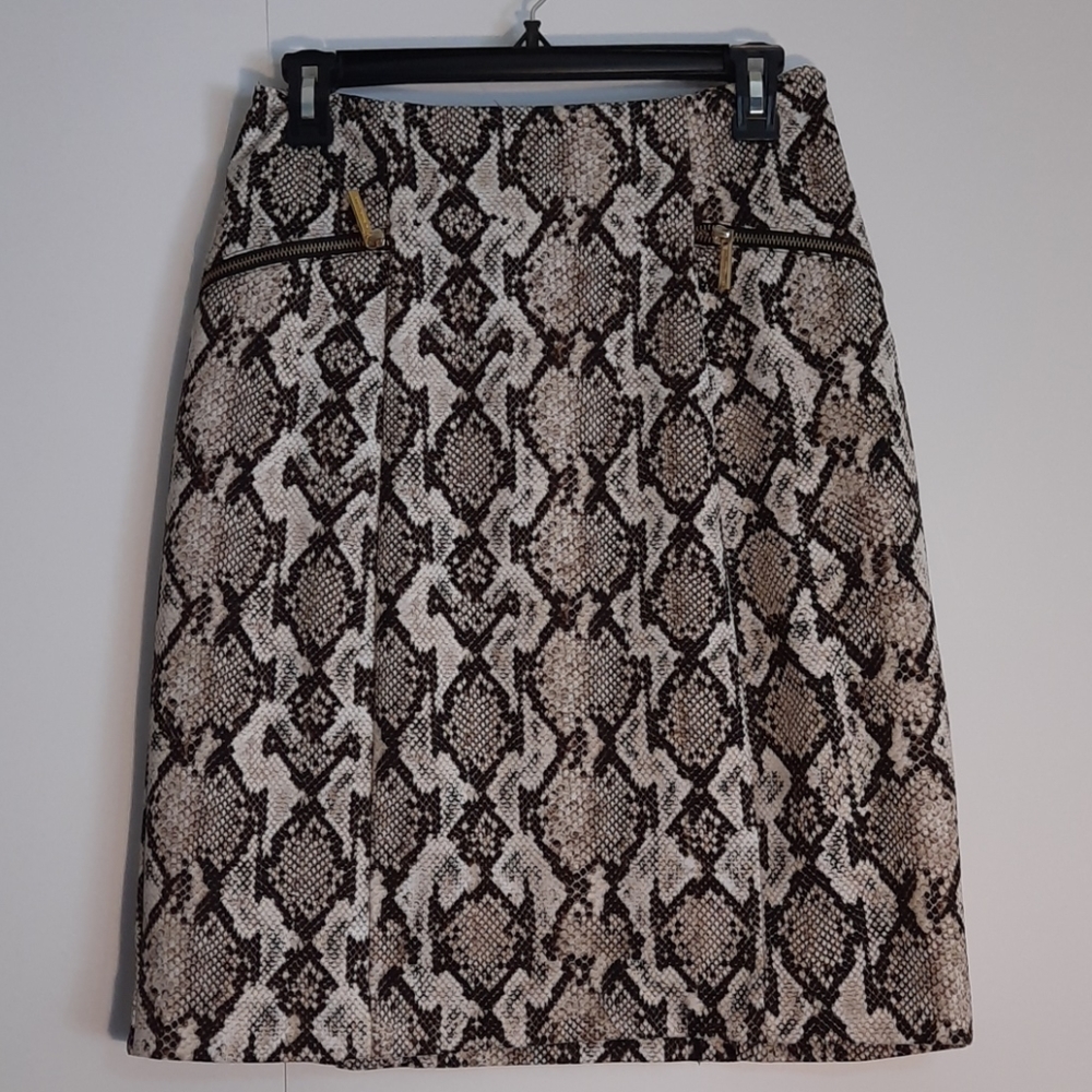 Michael Kors Skirt in Snake Skin Print size L